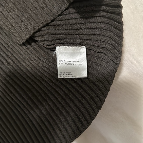 Akris Punto Skirt 
Stretch Viscose Midi Pencil... - Picture 6 of 9